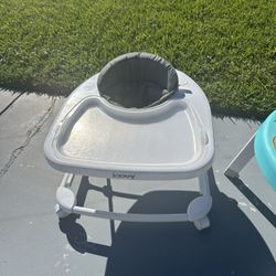 Joovy Spoon Roller Chair
