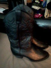 ARIAT BRAND COWBOY BOOTS