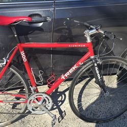 Trek Aluminum 1500 54cm Road Bike.....