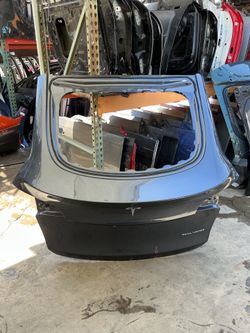 2020 - 2024 TESLA MODEL Y - TAIL GATE LIFT GATE OEM