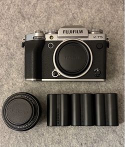 OBO Fujifilm X-T5 Silver + XF 35mm f/2 Lens + 3 Batteries