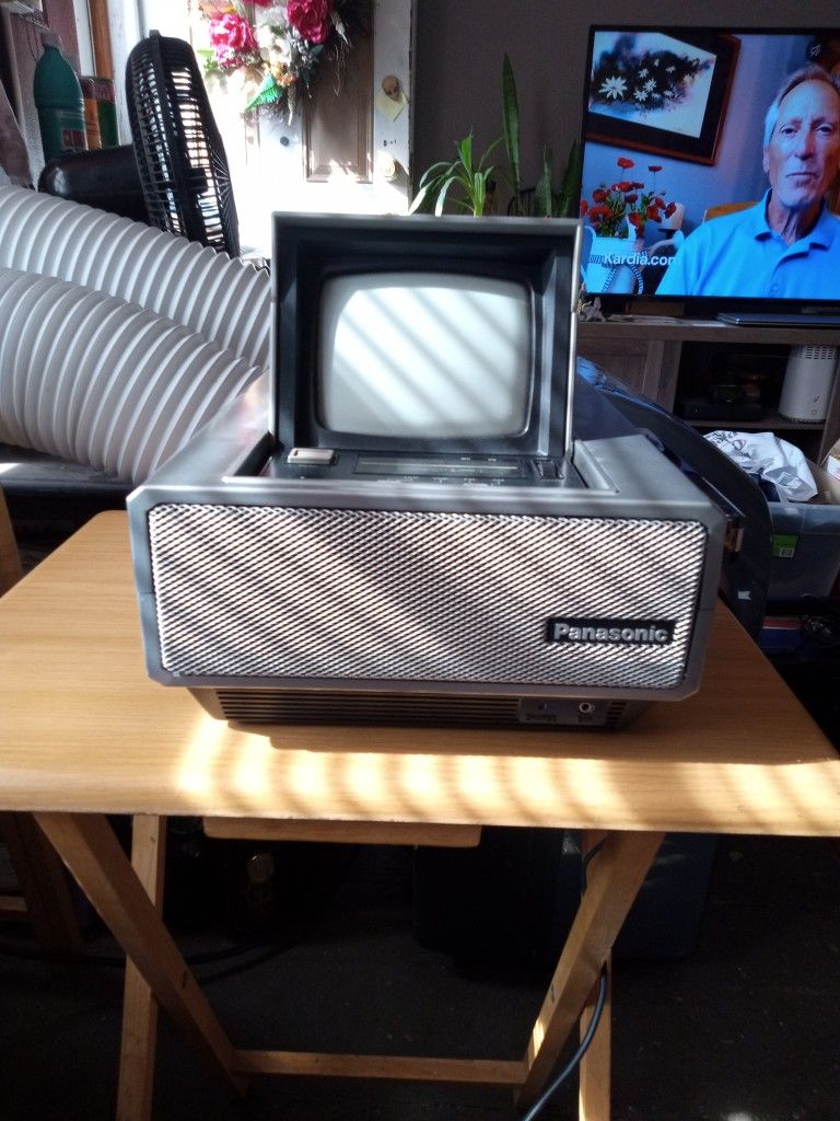 Vintage Panasonic Pop Up TV.