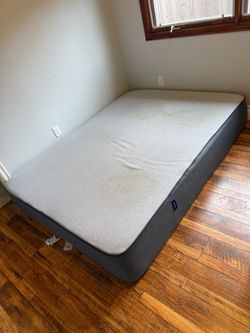 Casper Mattress Full/Queen with Black Metal Frame