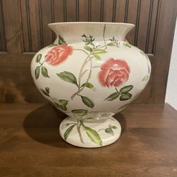 Oriental Accent Williamsburg Collection Floral Vase 