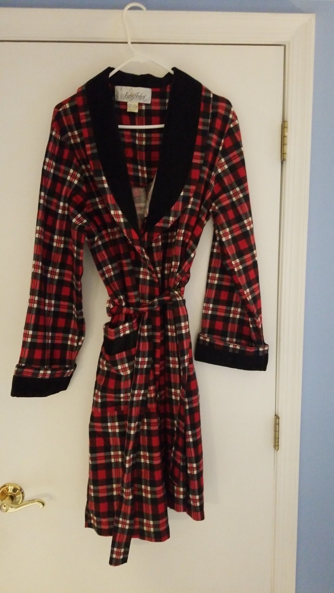 New! Plaid Vintage Housecoat