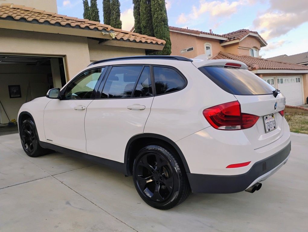 2015 Bmw X1 Runs Great 87k Miles Clean Title