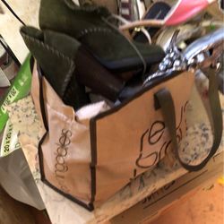 Bloomy Bag Full W/shoes size 9.Sandals Booties Sneakers Flats 9