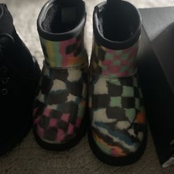 UGG RAIN BOOTS