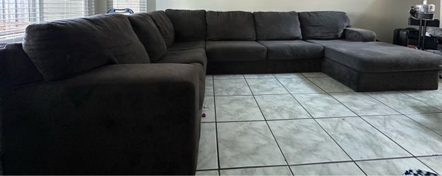 Large Dark Gray Sectional Sofa with Chaise