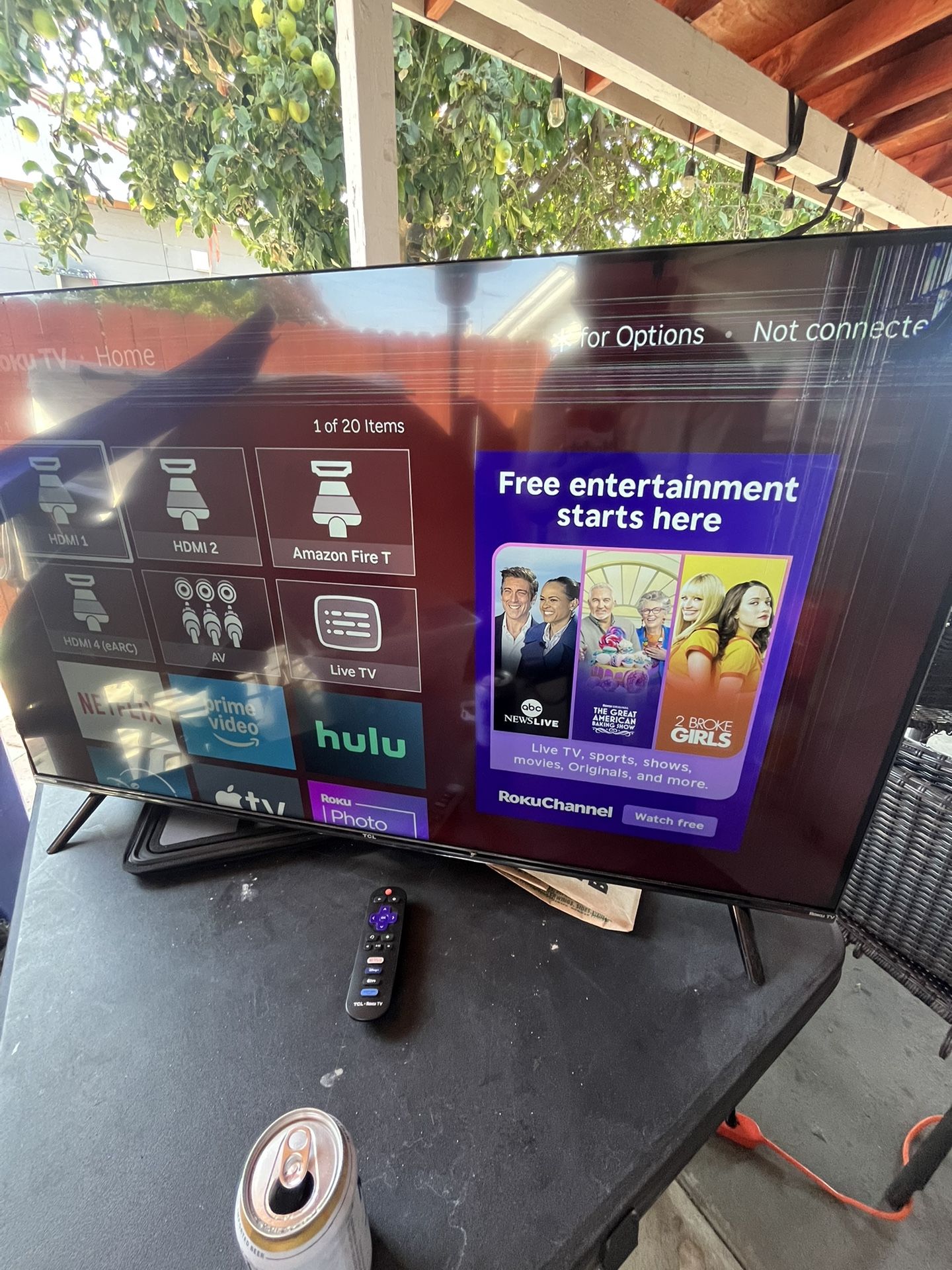 TCL Roku TV 43”
