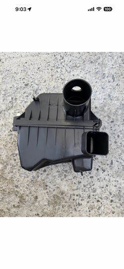 Air Cleaner Box Fit For 2021-2026  Toyota Sienna Highlander 2.5L