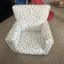 Small Kids Chair 