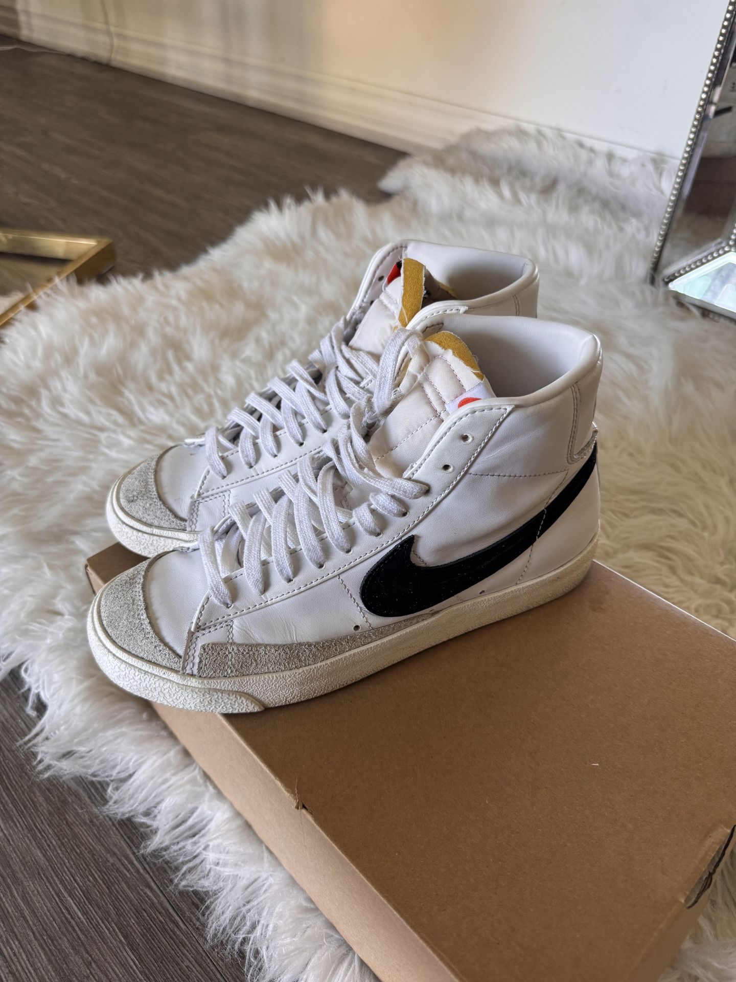 Nike Blazer 77