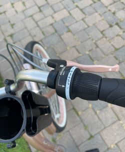 Pink 7 speed Beach bike