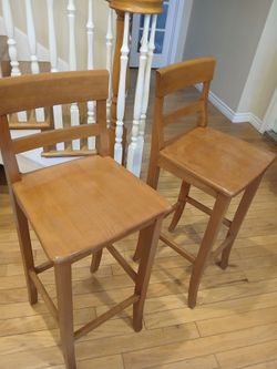 2 chair sold wood good condition