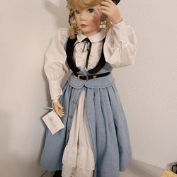 Bonnie 27" Doll Collectible