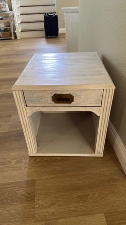 Night stand