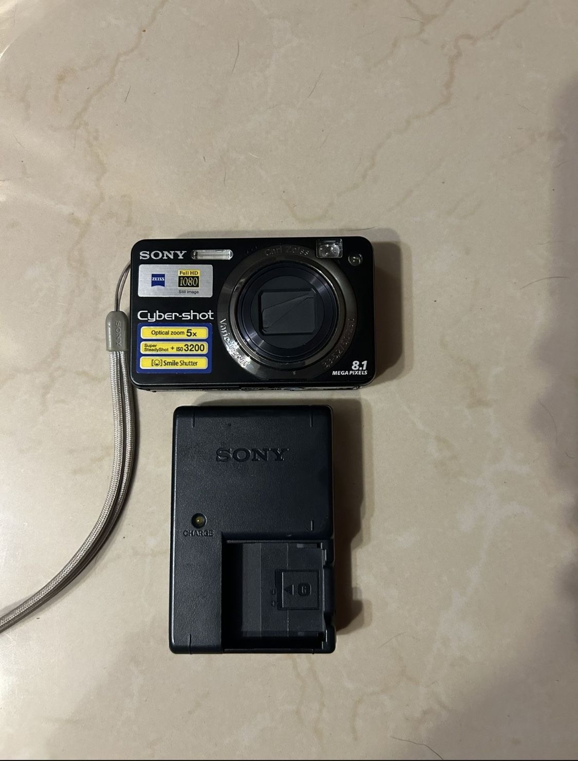 Sony Cybershot Digital Camera ( DSC-W150)