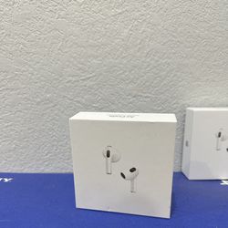 BRAND NEW SEALED AIRPODS! $90 A PAIR ALL PAIRS WORK PERFECTLY PICK UP AVAILABLE SHIPPING TOO