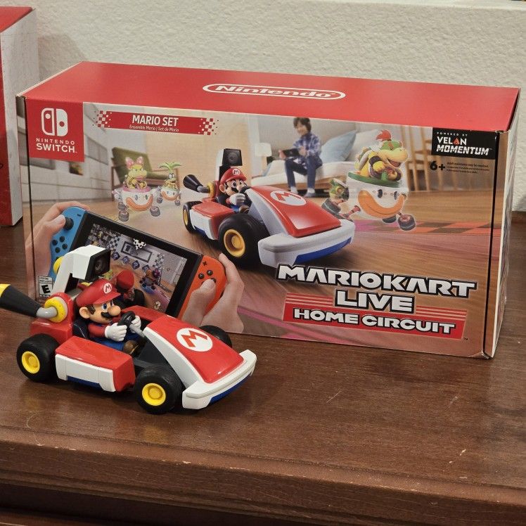 Mario Kart Live: Home Circuit - Mario Set for Nintendo Switch, Complete in Box