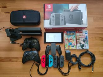Nintendo Switch V1 Unpatched Bundle - 4 Joy-Cons, Controllers, Games & Box