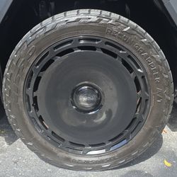 NITTO RIDGE TIRES TRUCK 315/45/R24 And Rims