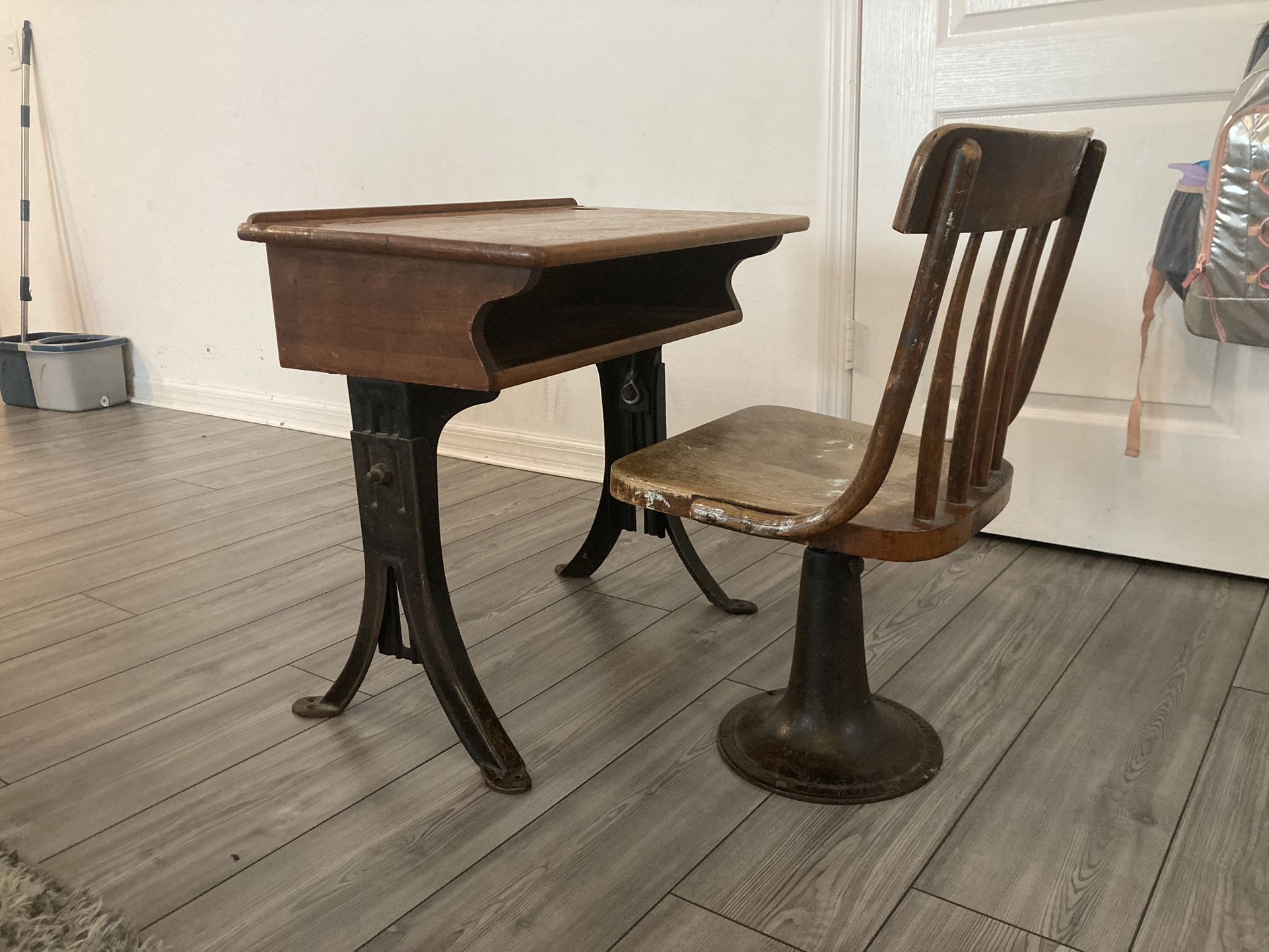 Antique Cast Iron Wood Kenney Brothers & Wolkins Child Adjustable School Desk Chair Boston MA #1&2