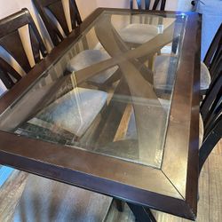 Dining Table - Wood/glass 72/40