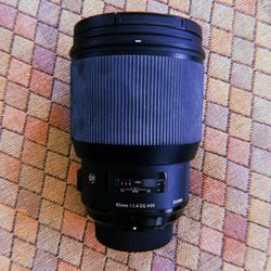 Sigma 85mm 1.4 Lens For Nikon