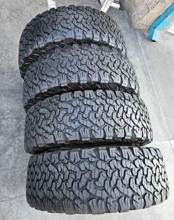 275/65/18 Bfgoodrich 📍📍 Vendo un set de llantas con 80% de vida las 4 📍🌟