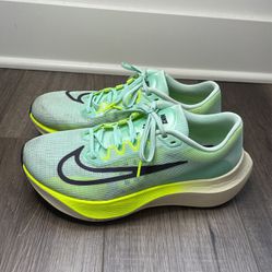 Nike Zoom Fly 5 “Mint Ghost Green”