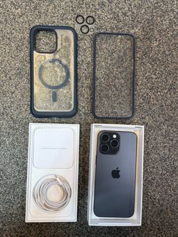 iPhone 15 Pro Max (512GB) in Black Titanium - Unlocked
