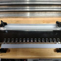 Bosch 82913 Dovetail Fixture