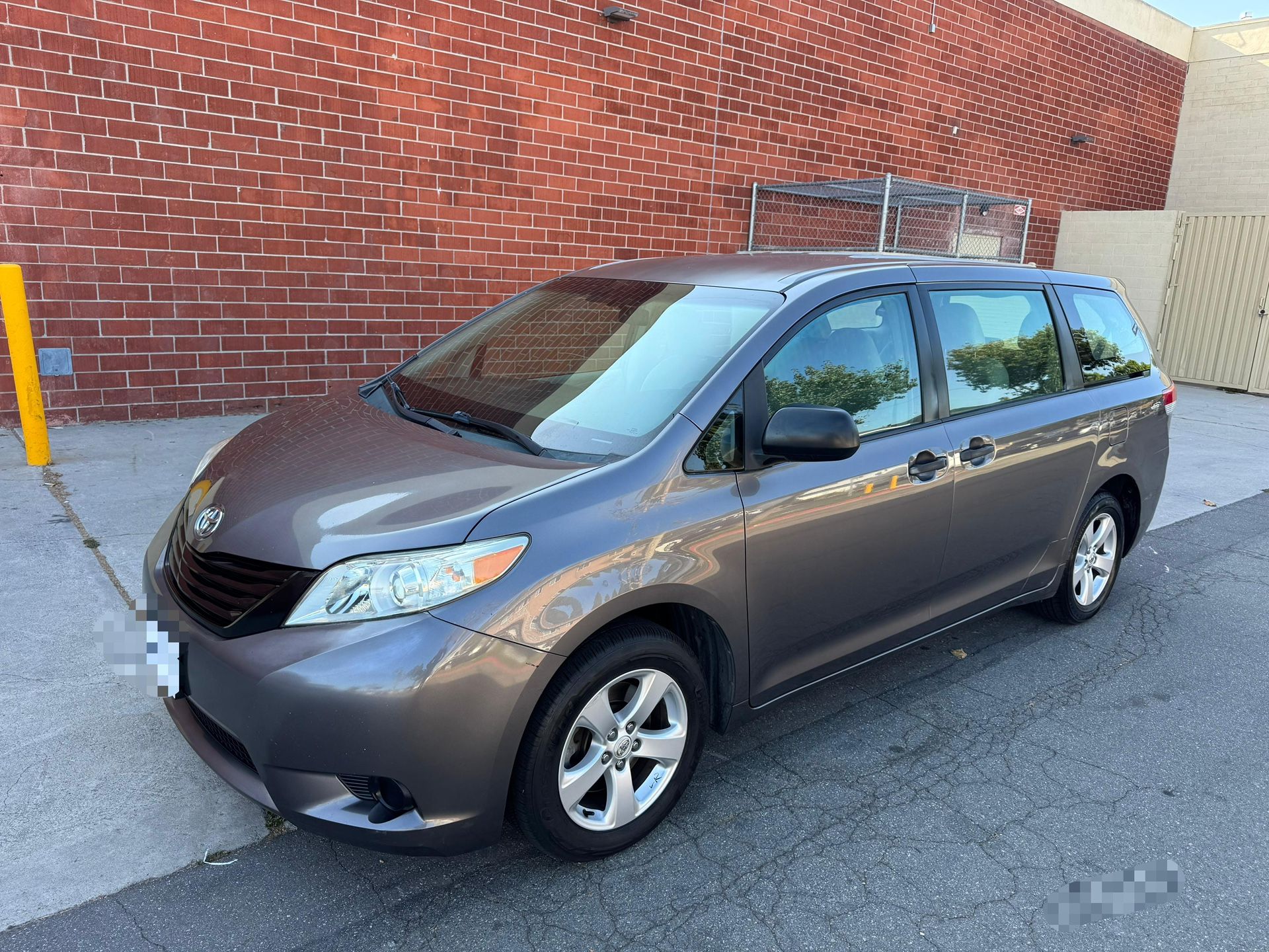 2012 Toyota Sienna