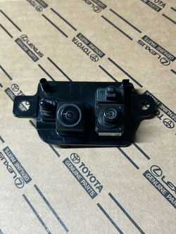 2023-2025 Lexus RZ300e RZ450e Rear Camera Assembly 867A0-46030 OEM 867C0-46010