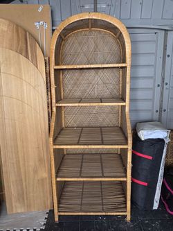 Wicker shelf