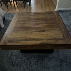 Living room Coffee Table For Sale $100. 