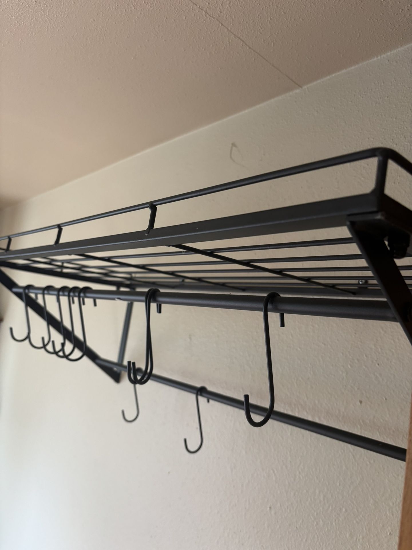 POTS AND PANS RACK