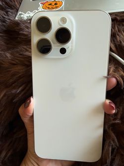 Apple iPhone 15 Pro White Titanium