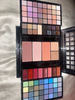 Big makeup palette