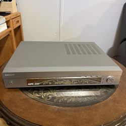 Sony Digital TV/Satellite HDTV Receiver SAT-HD200