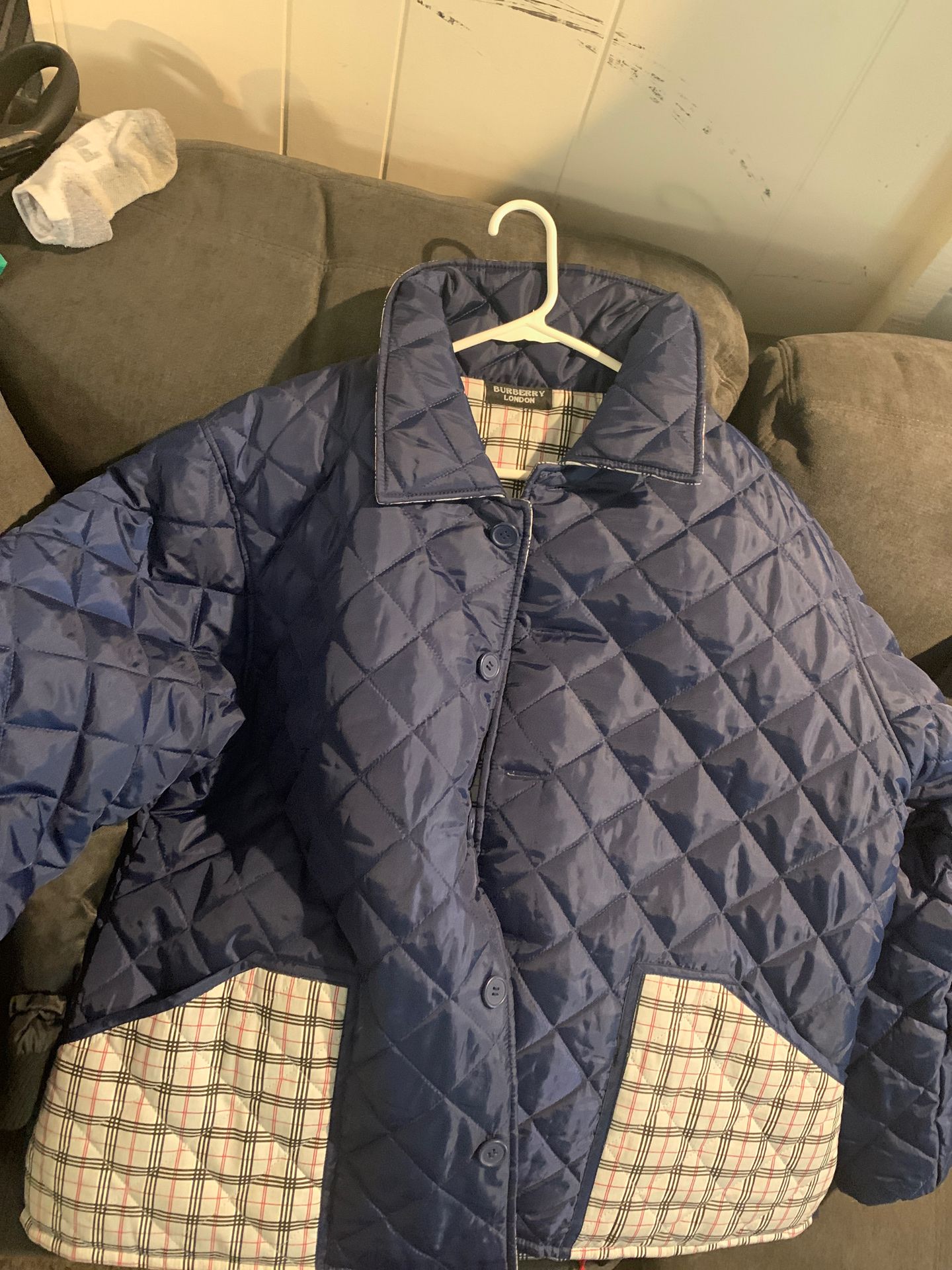 Burberry Quilted Reversible Jacket. Size XL