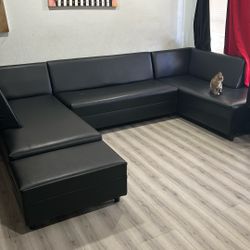 Black Leather Sectional Couch 