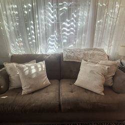 Set Of 2 Tan Couches 