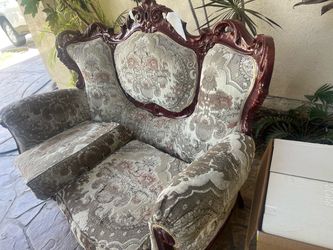 Free Vintage Couch
