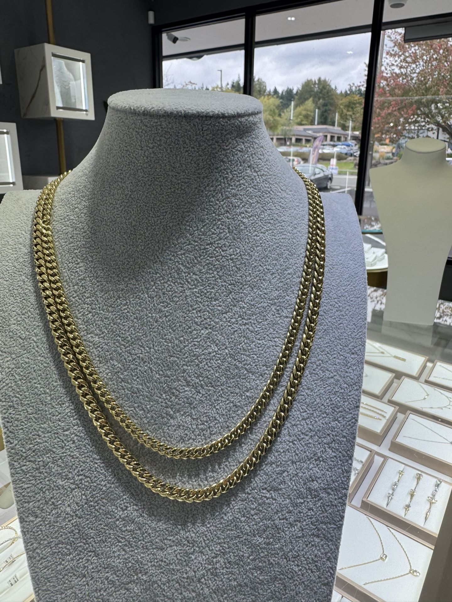 Curb Link is Chain Necklace Sale!