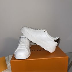 Louis Vuitton time out 