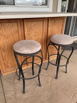 Swivel Bar Stools