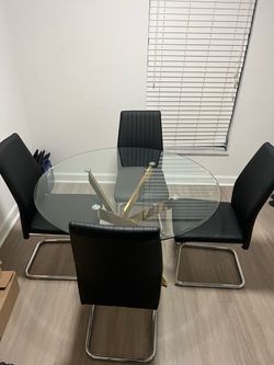 Table and chair set