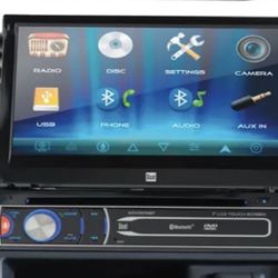 Dual touch screen car radio 
